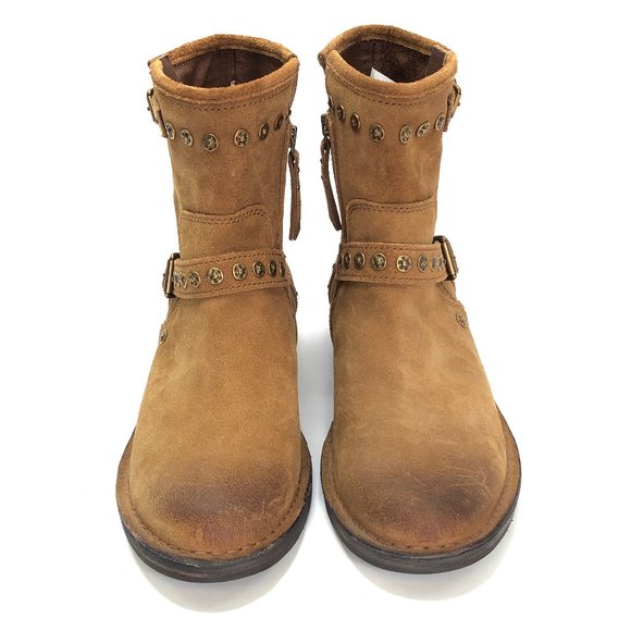 NWOB UGG Fabrizia Sheepskin Studs Boot #963 - Picture 2 of 8